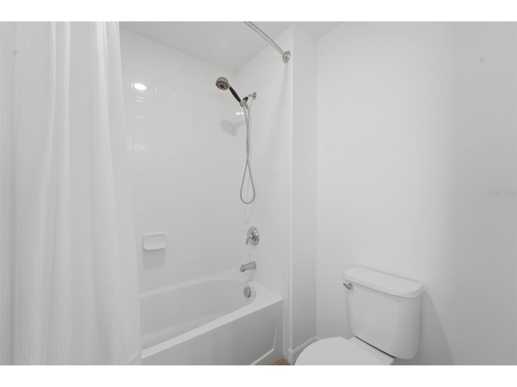 1255 Wispy Cypress Drive Kissimmee FL 34746 V4948931 image23