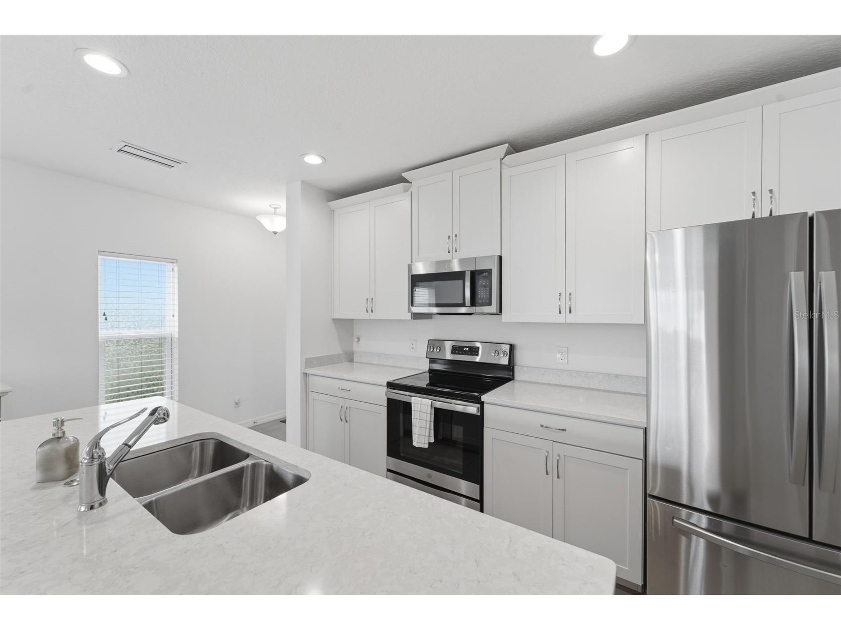 1255 Wispy Cypress Drive Kissimmee FL 34746 V4948931 image6