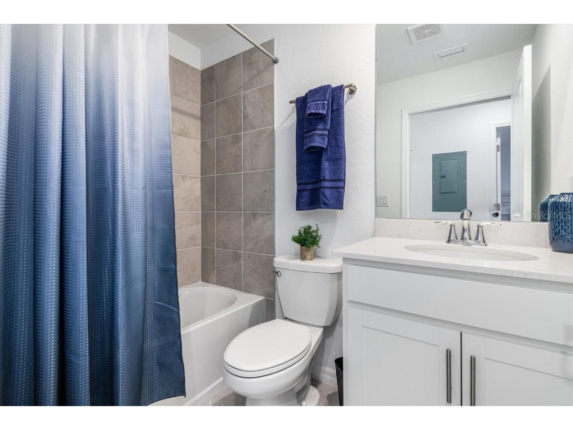 12550 Galapagos Court #104 Venice FL 34293 D6142749 image18