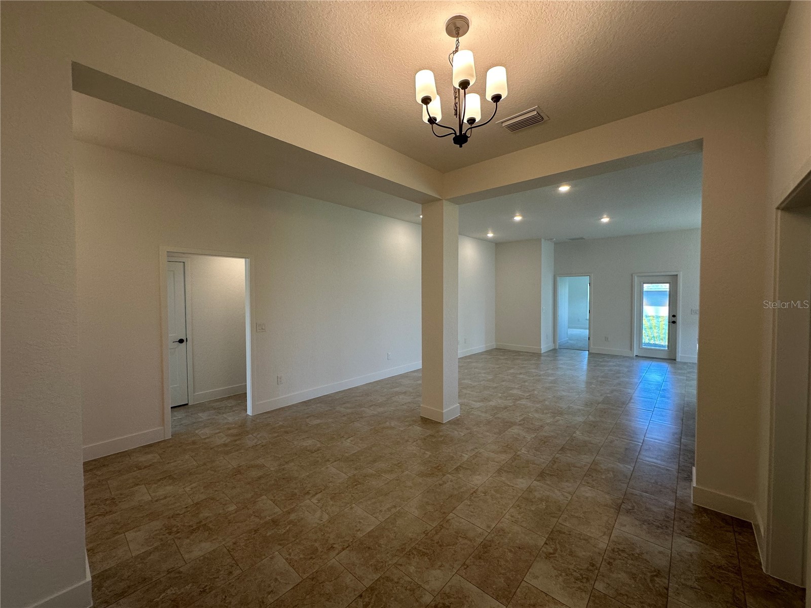 12551 NE 48th Terrace Oxford FL 34484 OM716549 image5