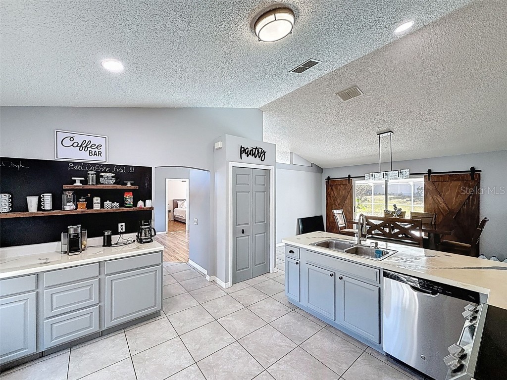 12552 Corrine Avenue Spring Hill FL 34609 W7879586 image32