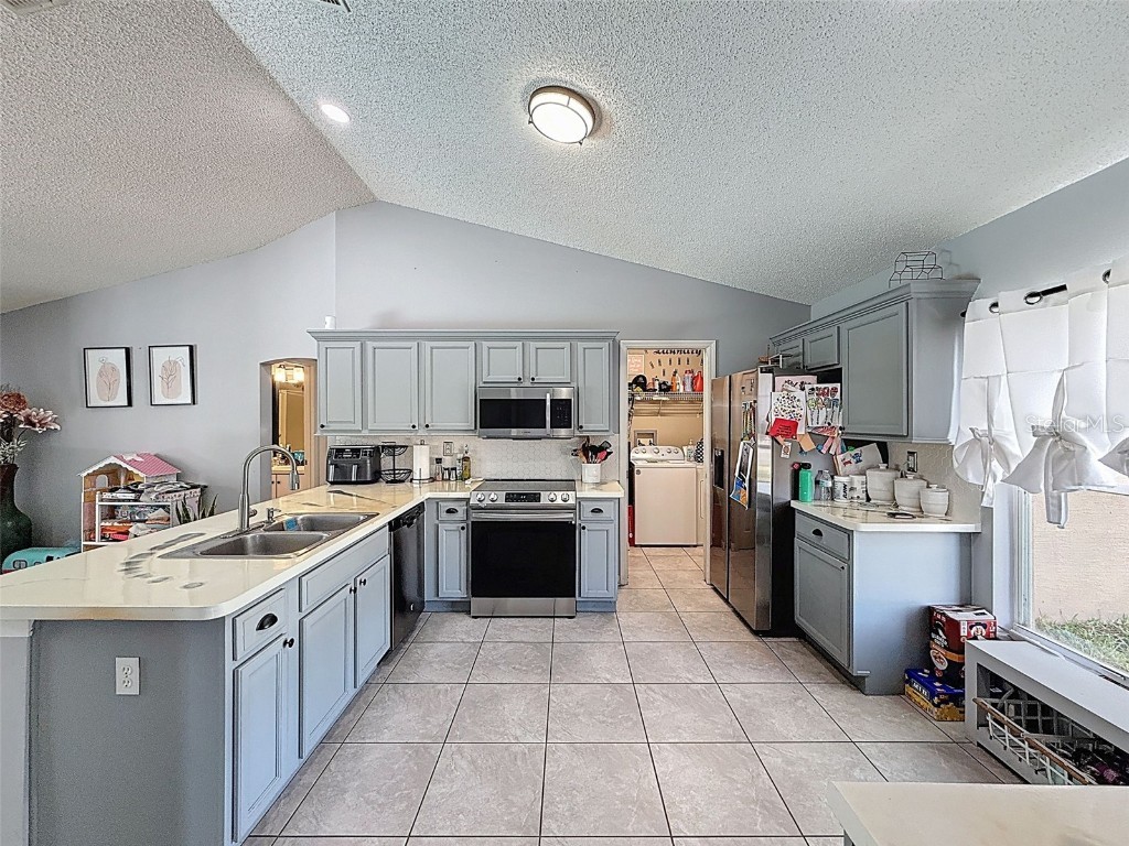 12552 Corrine Avenue Spring Hill FL 34609 W7879586 image35