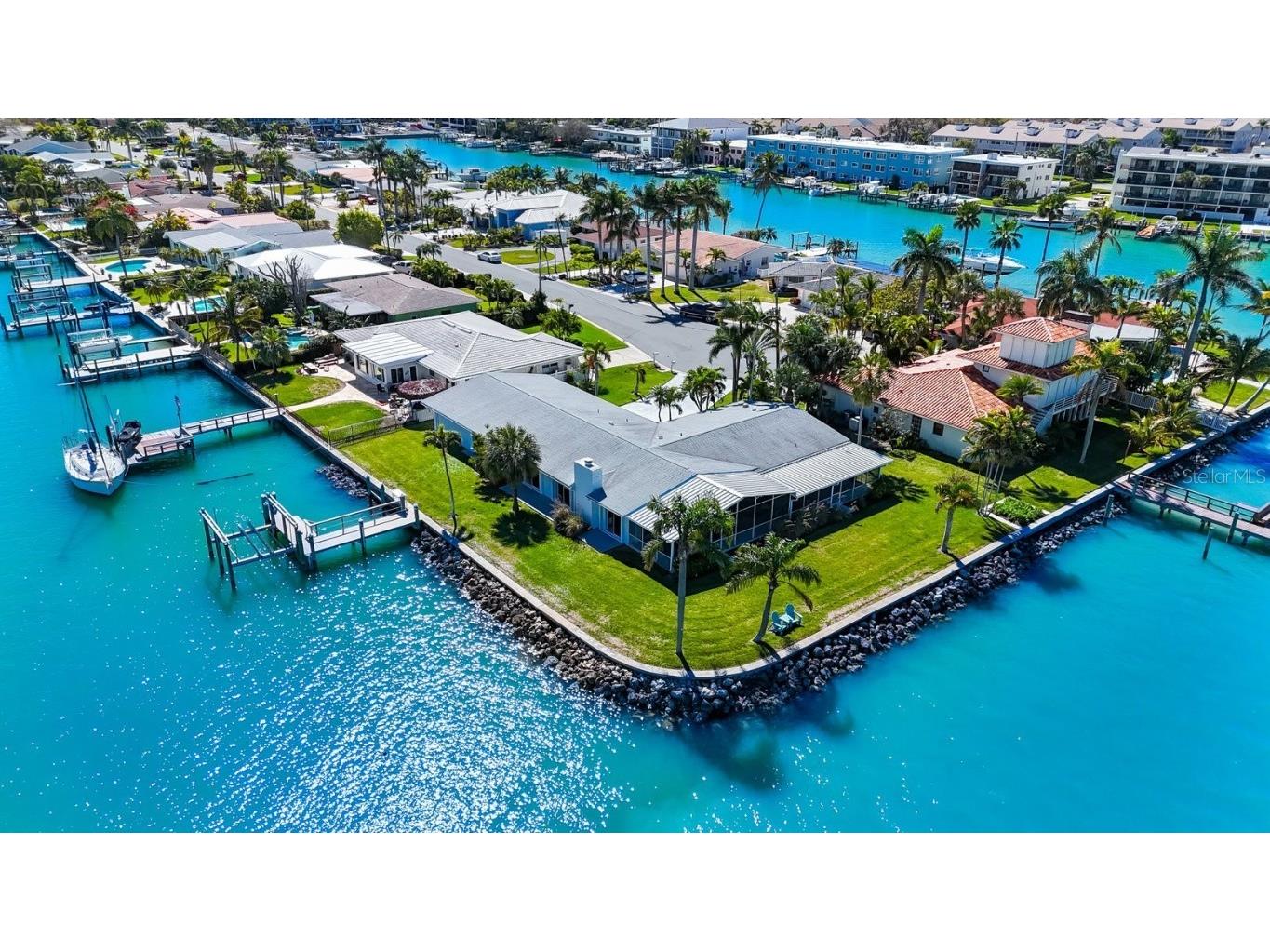 12555 4th Street E Treasure Island FL 33706 - INTRACOASTAL WATERWAY U8231050 image1