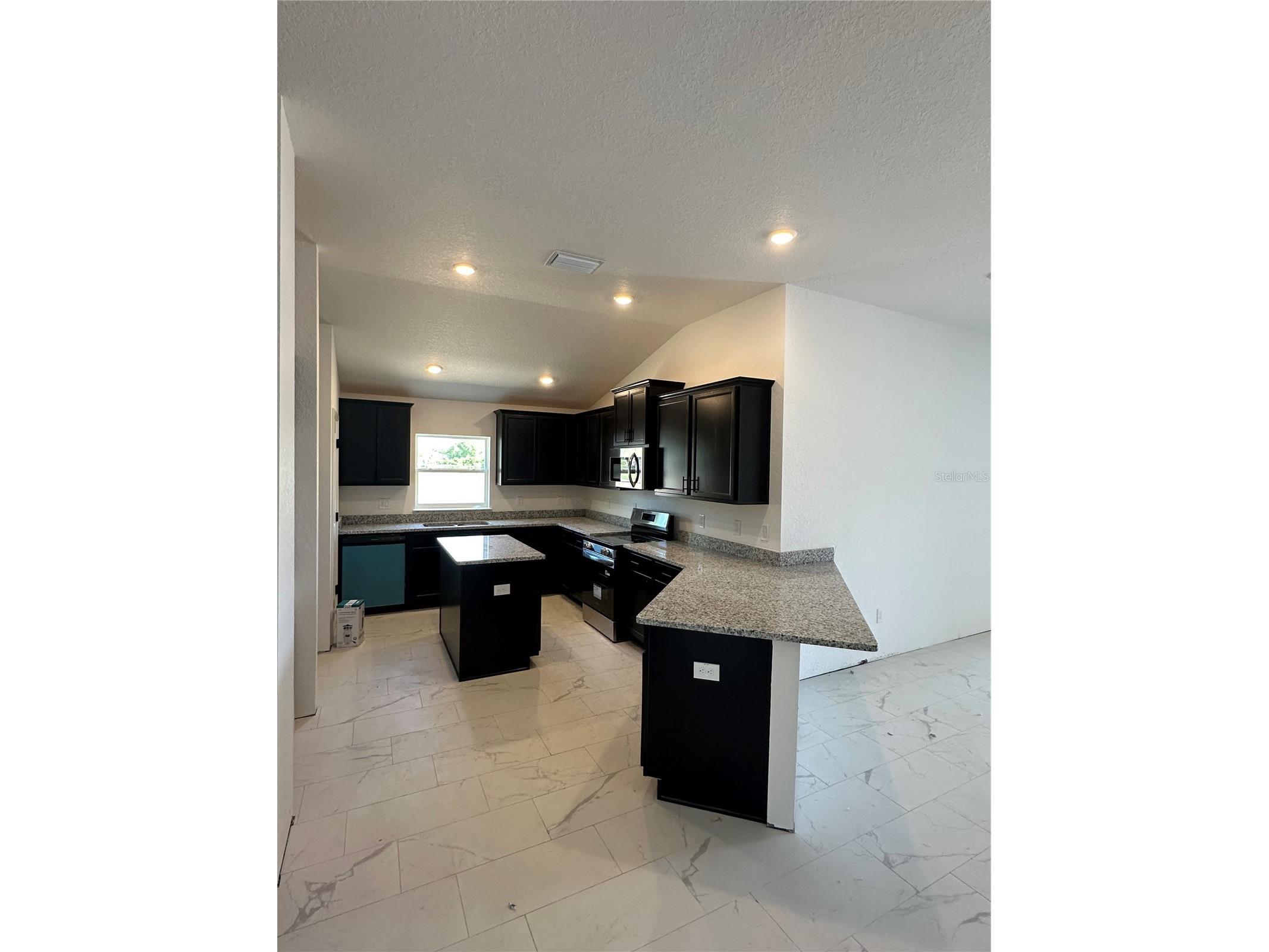 12555 NE 48th Terr Oxford FL 34484 OM717335 image40