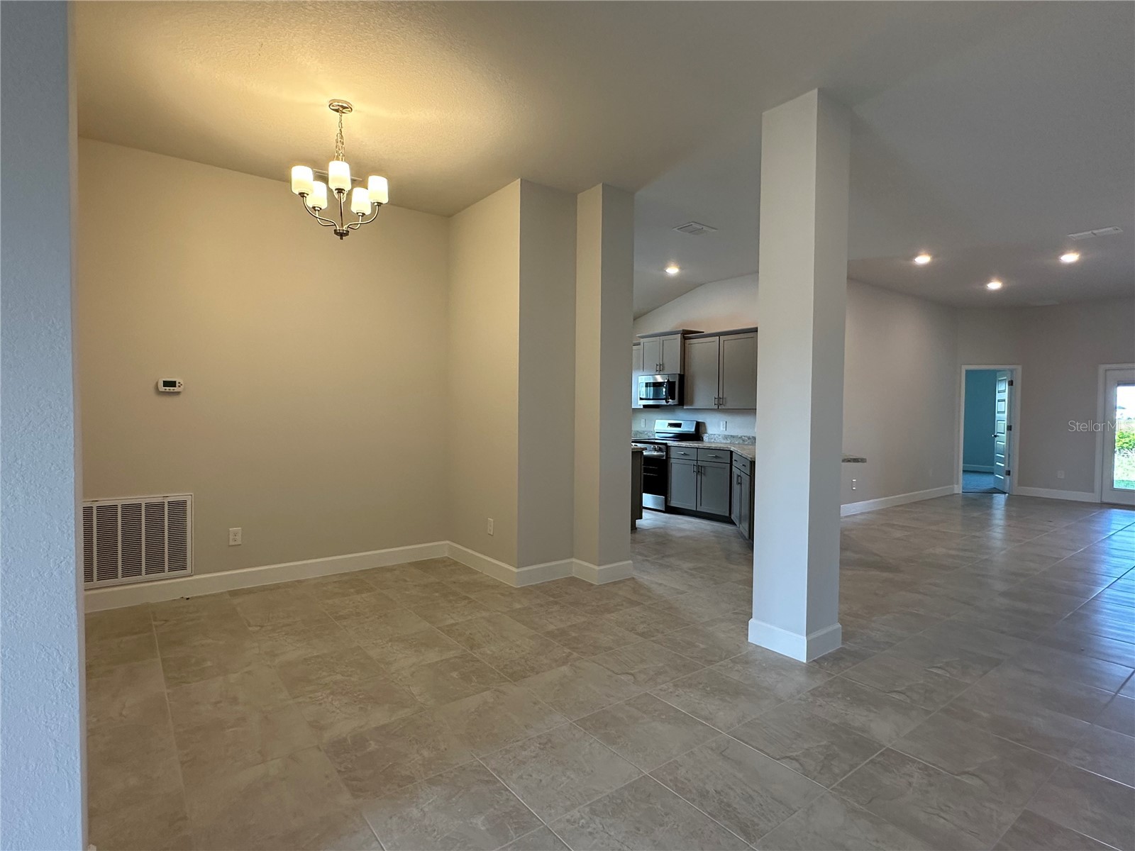 12555 NE 48th Terr Oxford FL 34484 OM717335 image7