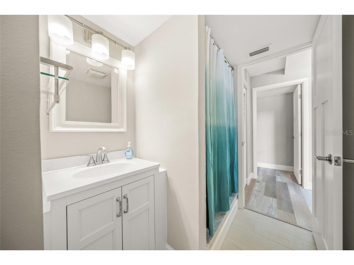 1256 Riegels Landing Drive Sarasota FL 34242 A4646919 image22