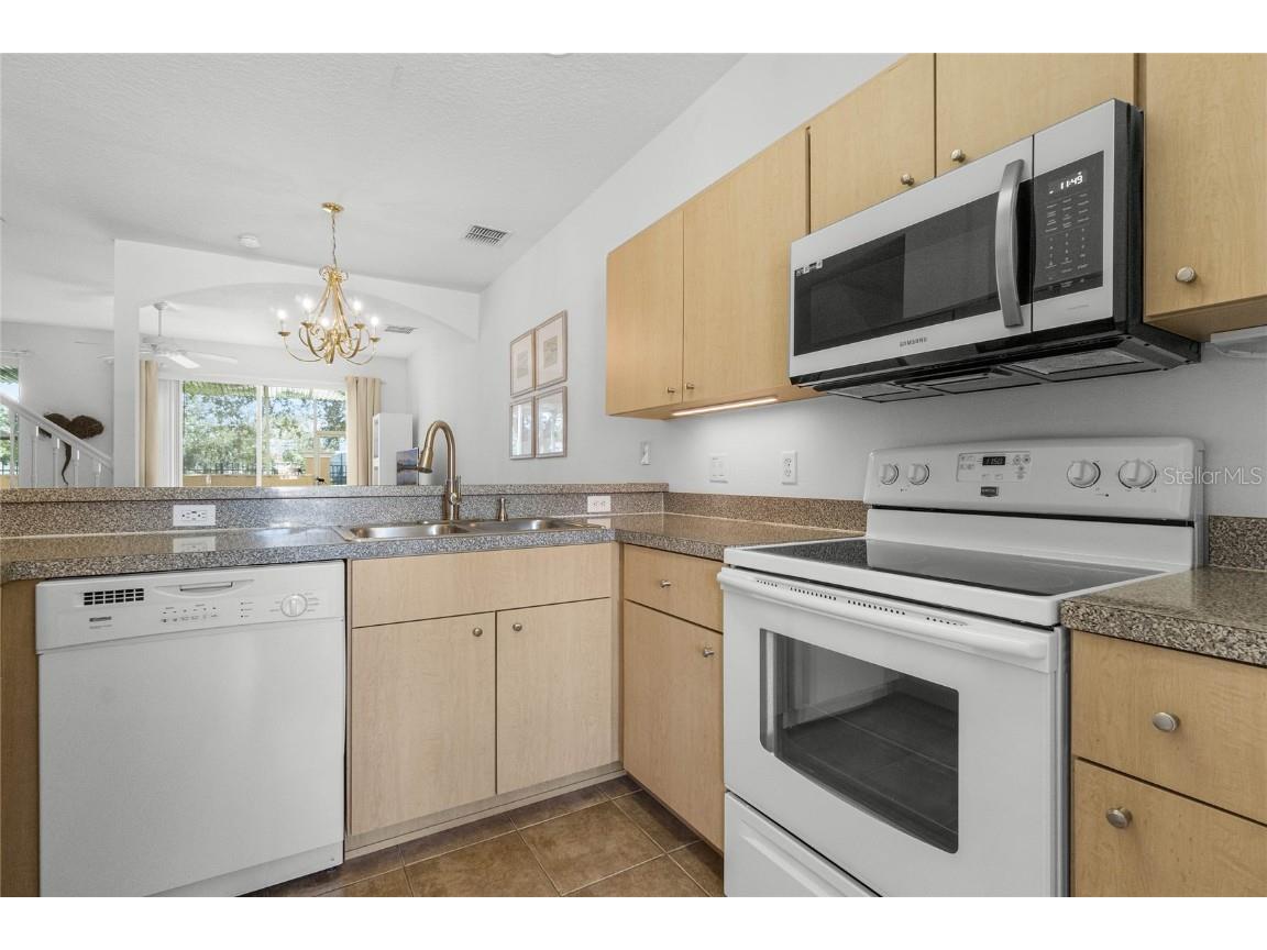 1256 S Beach Circle Kissimmee FL 34746 S5112930 image13