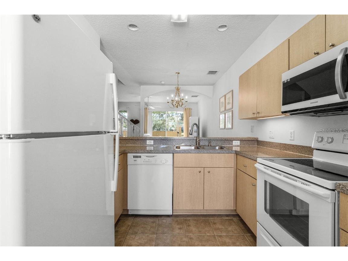 1256 S Beach Circle Kissimmee FL 34746 S5112930 image15