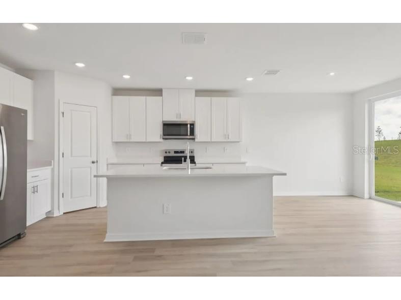 12562 Hourglass Way Dade City FL 33525 TB8488657 image3