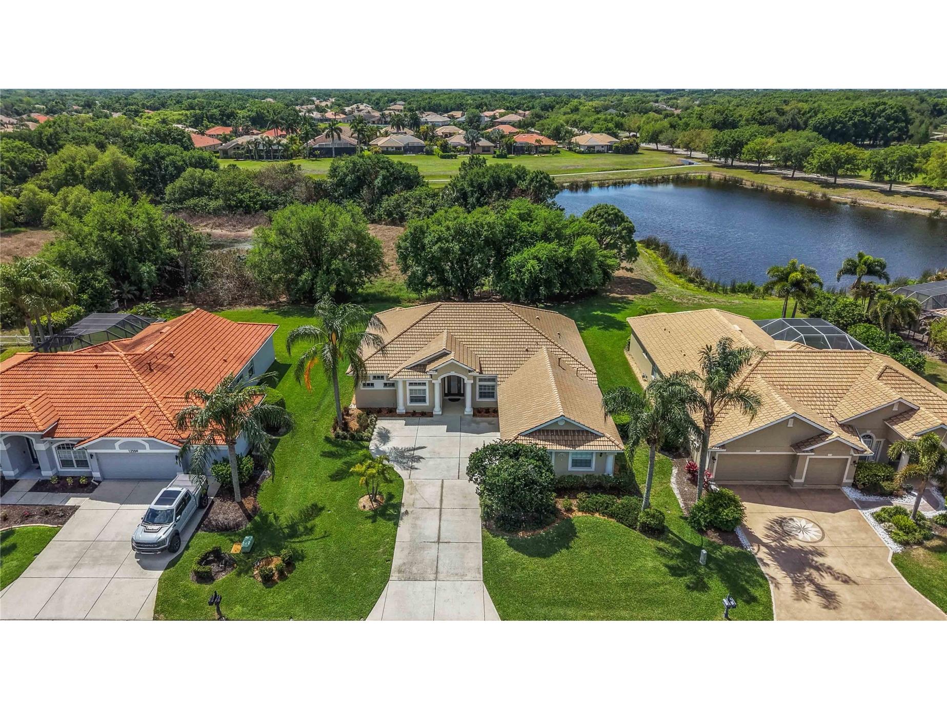 12563 Natureview Circle Bradenton FL 34212 A4688361 image1