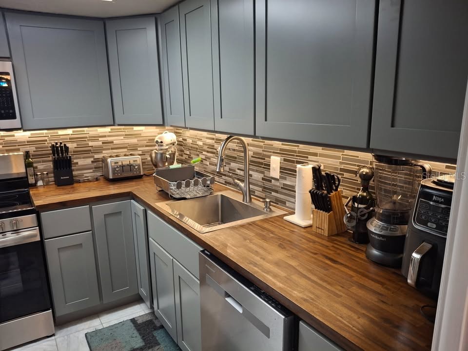 1257 Drew Street #1 Clearwater FL 33755 TB8517898 image7