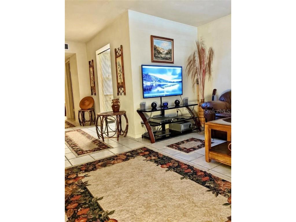 1257 Drew Street #8 Clearwater FL 33755 TB8368125 image3