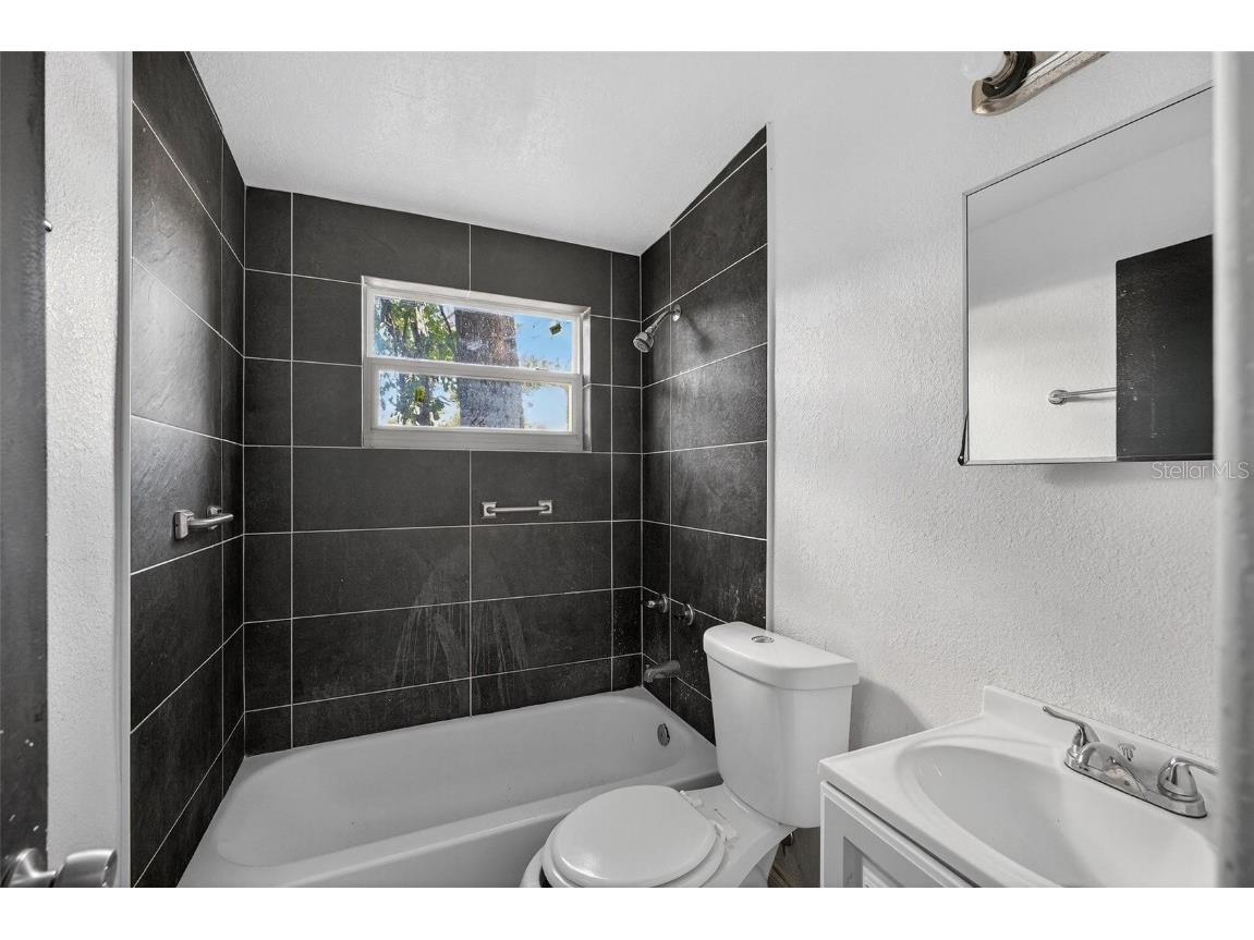 1257 N Pine Hills Road Orlando FL 32808 O6333328 image18