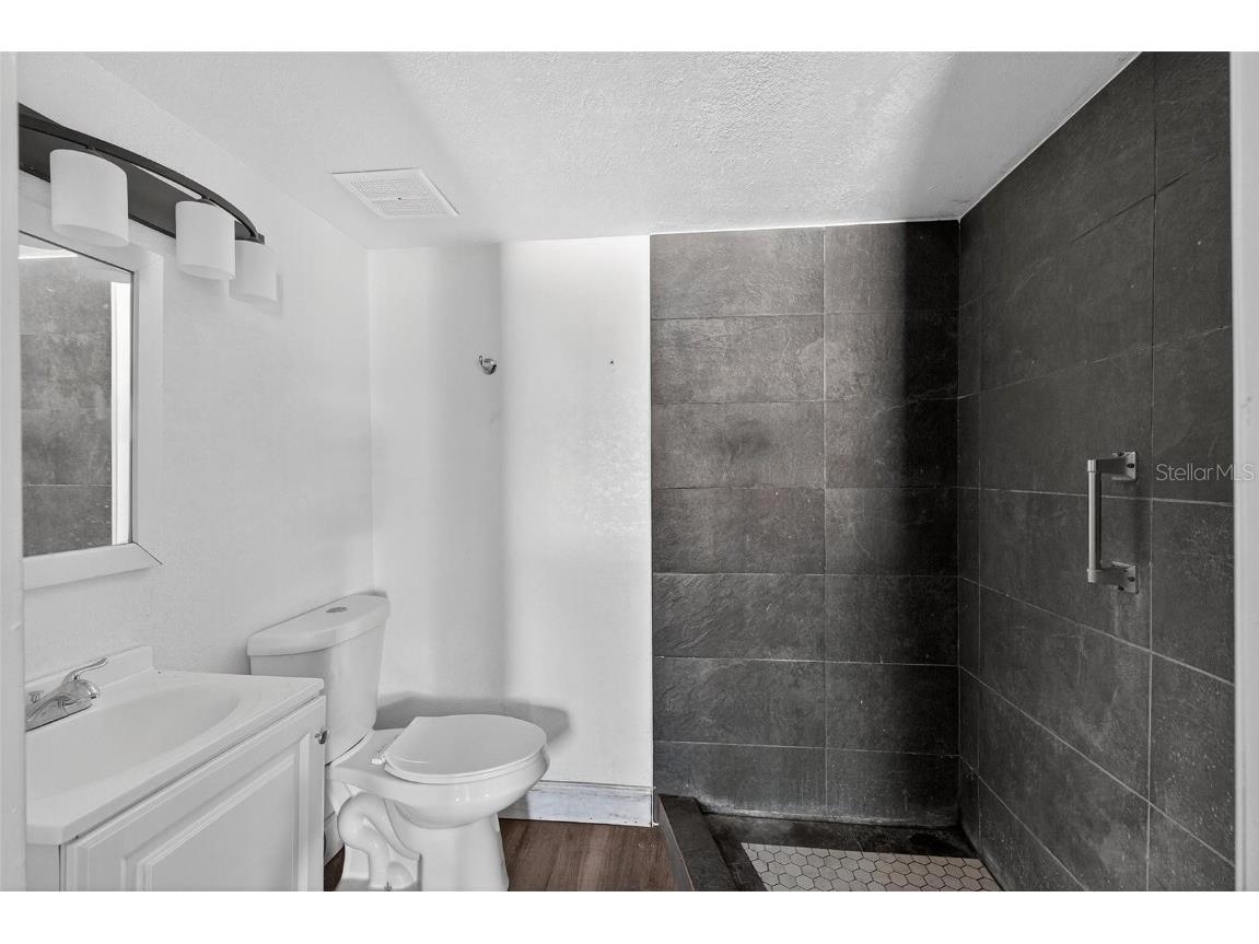 1257 N Pine Hills Road Orlando FL 32808 O6333328 image24