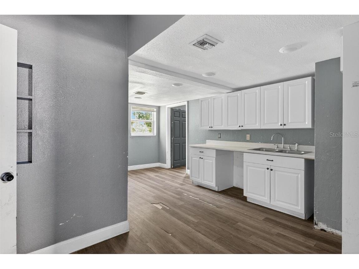 1257 N Pine Hills Road Orlando FL 32808 O6333328 image5