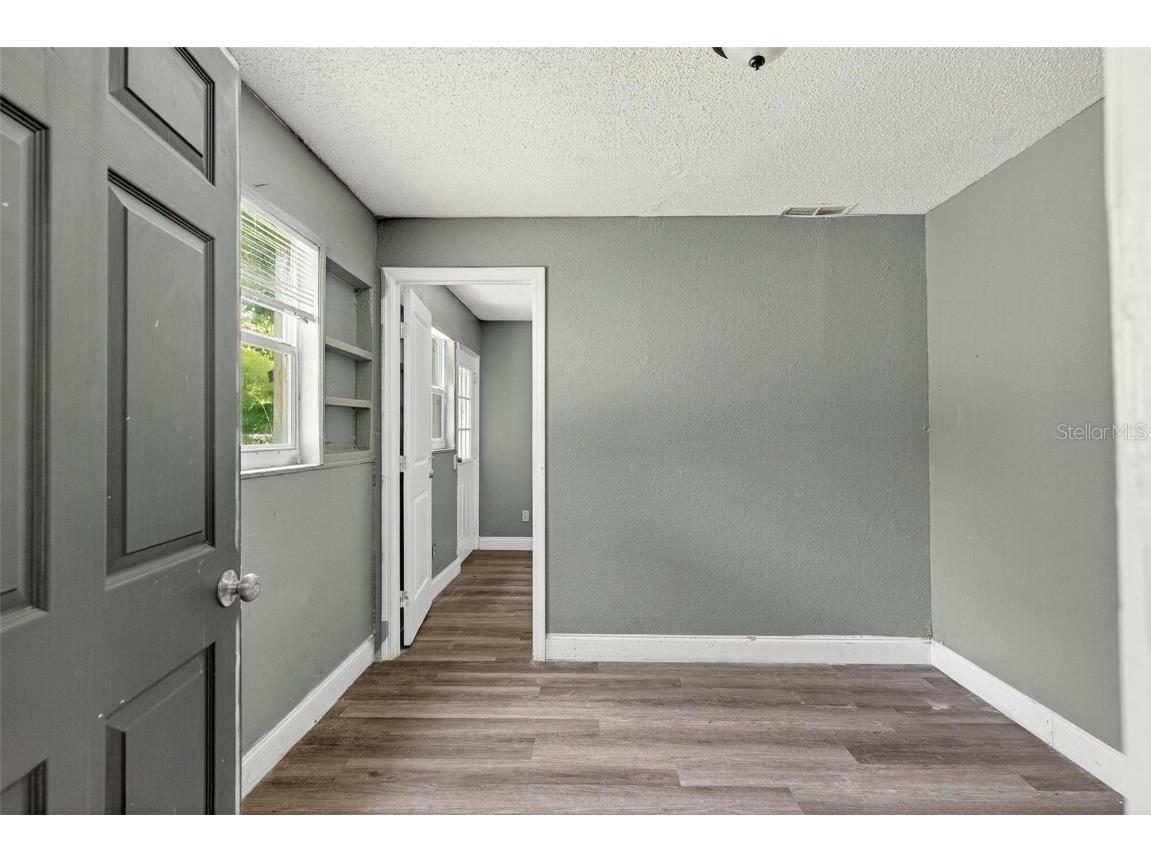 1257 N Pine Hills Road Orlando FL 32808 O6333328 image9