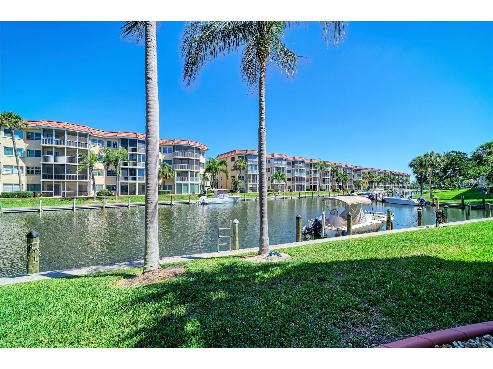 1257 S Portofino Drive #104 Sarasota FL 34242 A4692335 image37