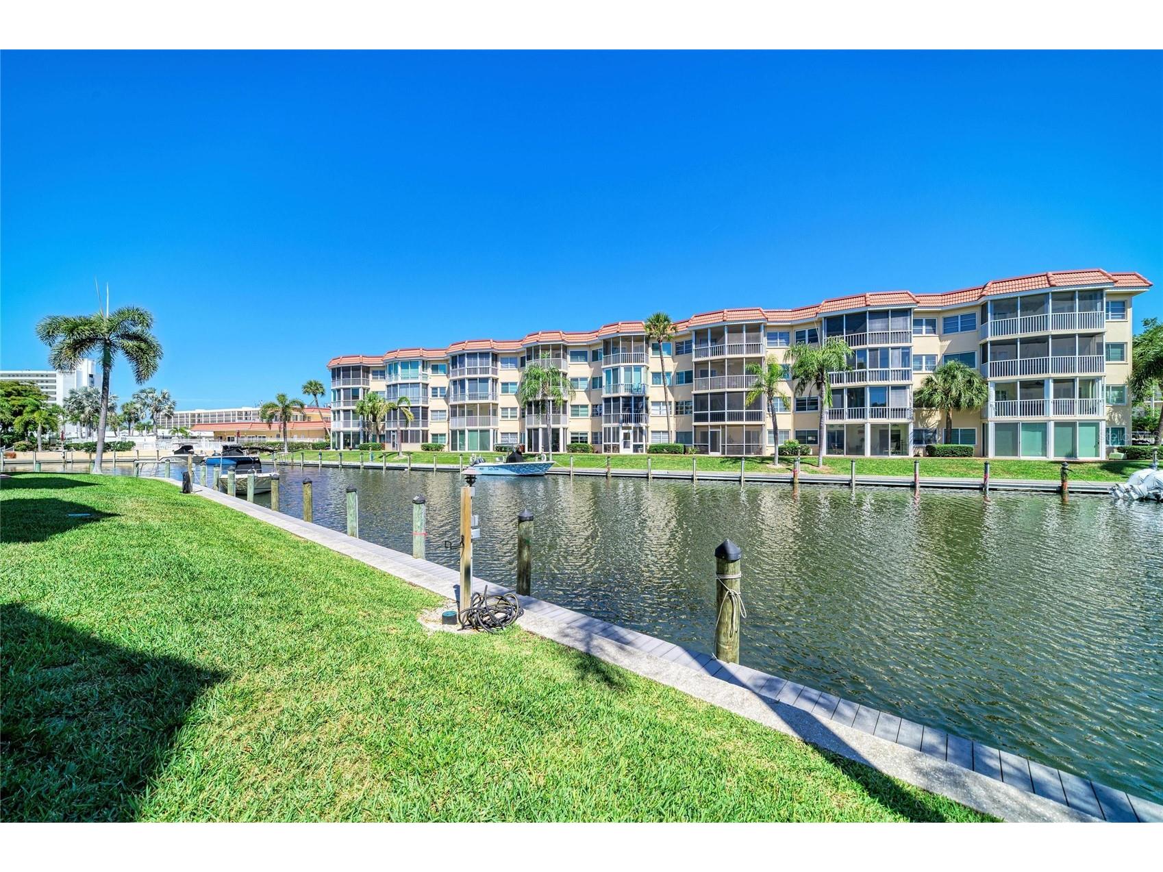 1257 S Portofino Drive #104 Sarasota FL 34242 A4692335 image38