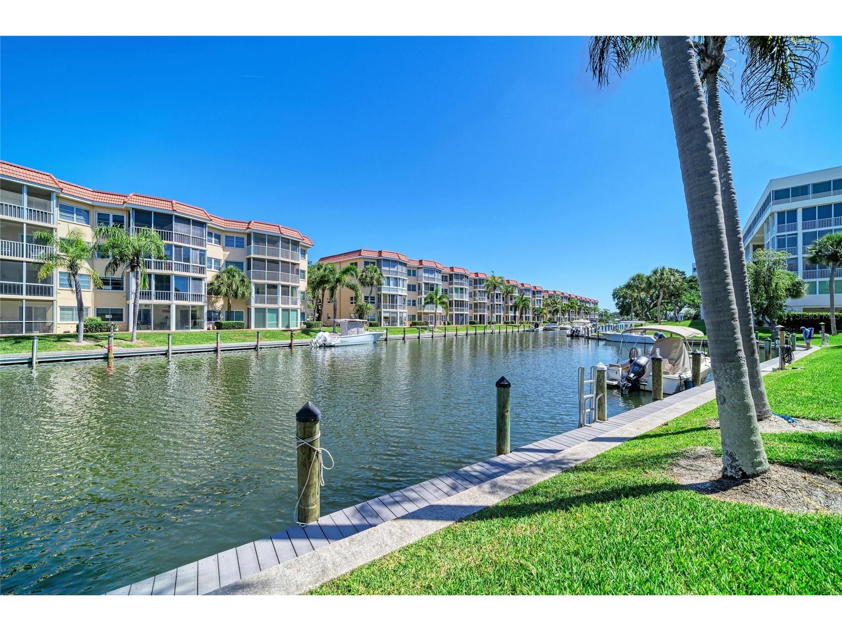 1257 S Portofino Drive #104 Sarasota FL 34242 A4692335 image39