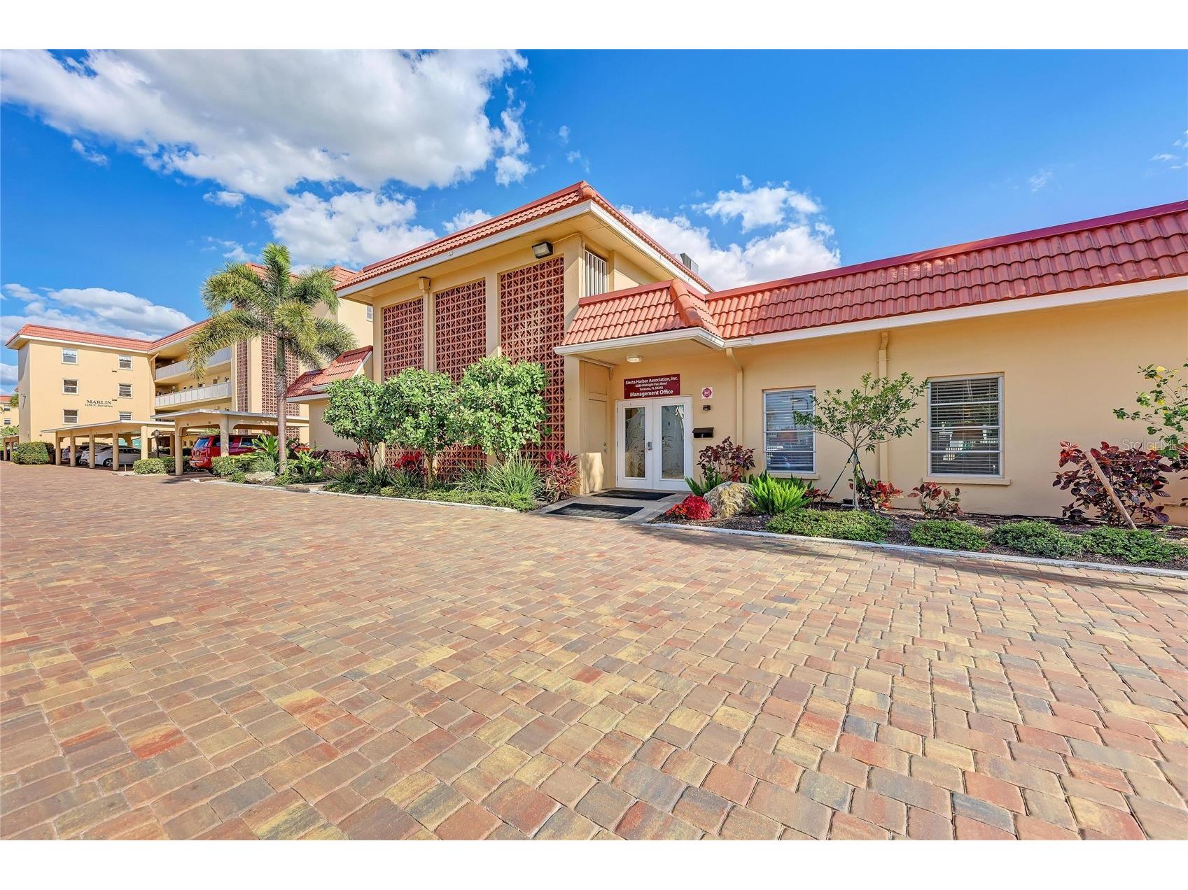 1257 S Portofino Drive #104 Sarasota FL 34242 A4692335 image51