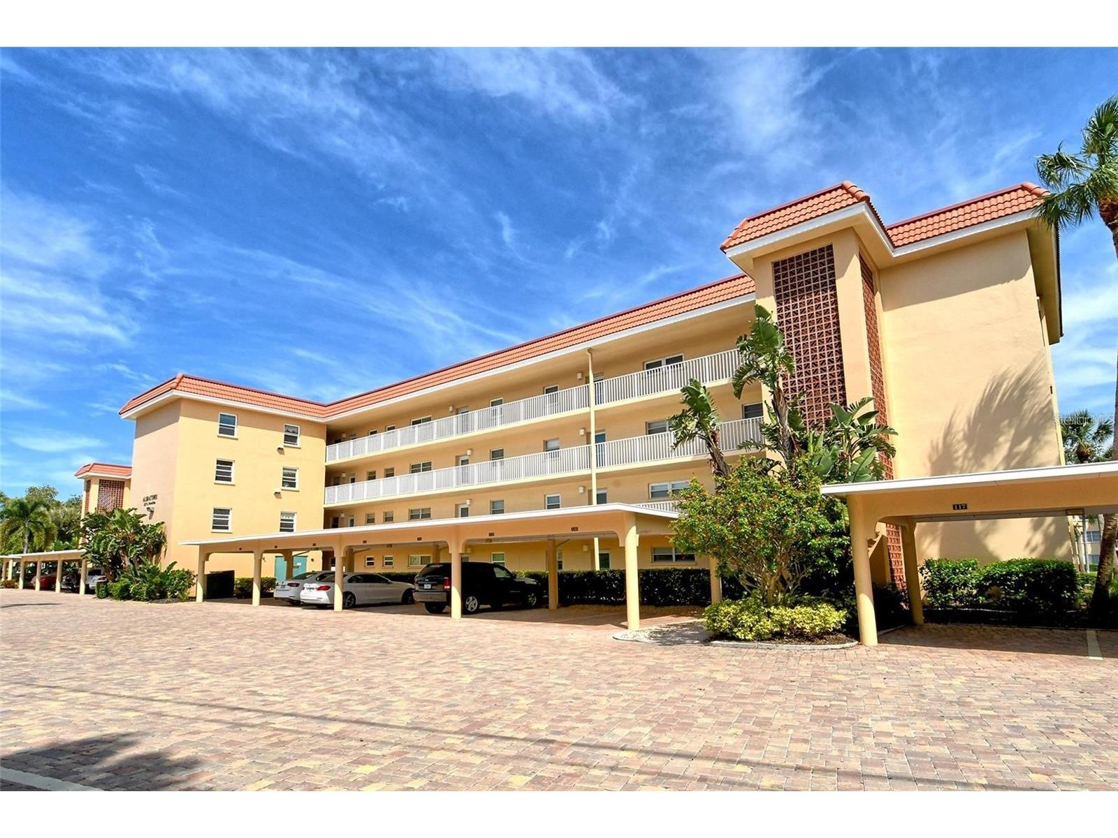 1257 S Portofino Drive #307 Sarasota FL 34242 A4679704 image2