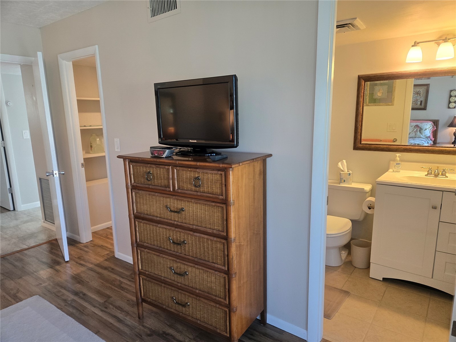 1257 S Portofino Drive #307 Sarasota FL 34242 A4679704 image30