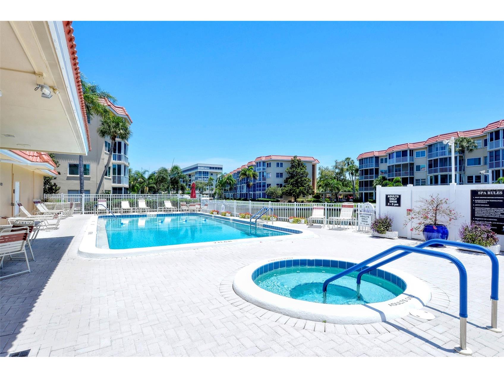 1257 S Portofino Drive #307 Sarasota FL 34242 A4679704 image58