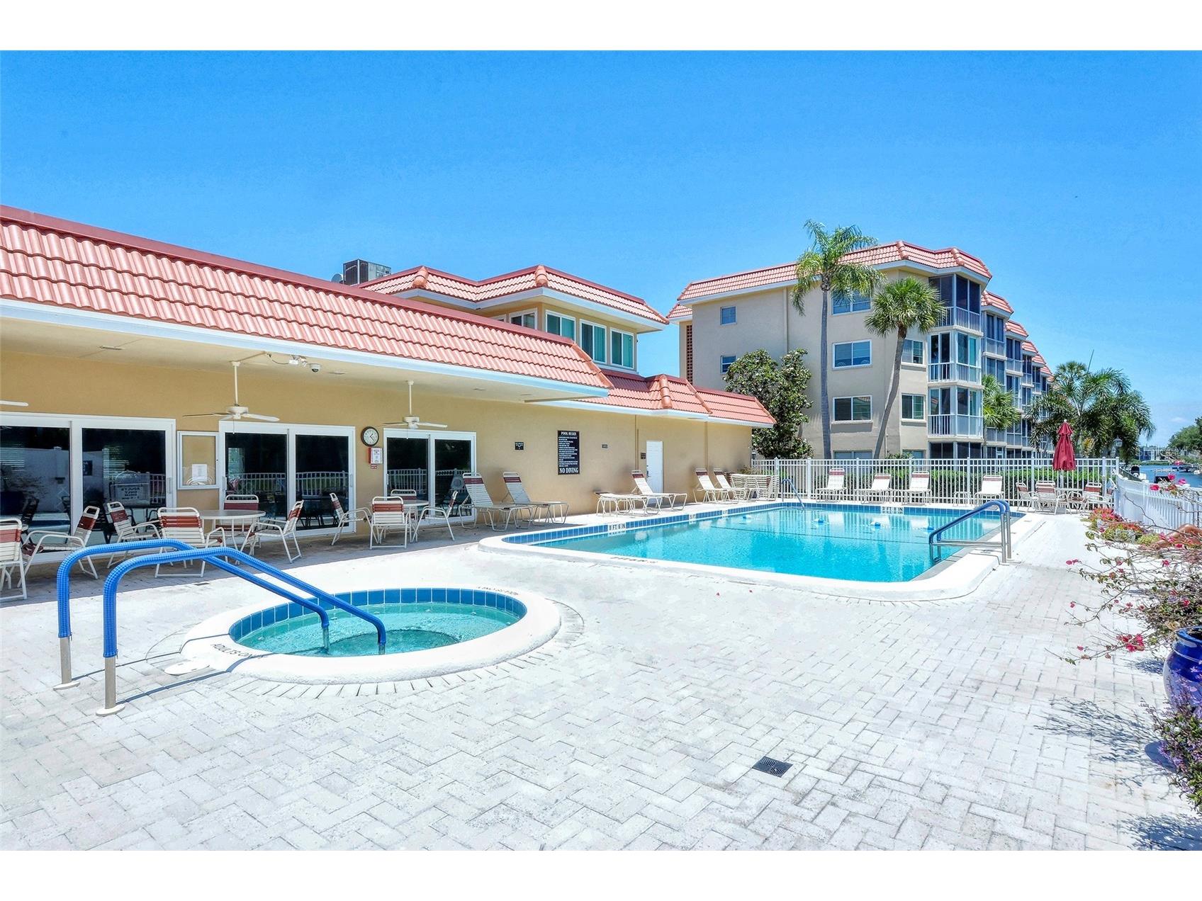 1257 S Portofino Drive #307 Sarasota FL 34242 A4679704 image59