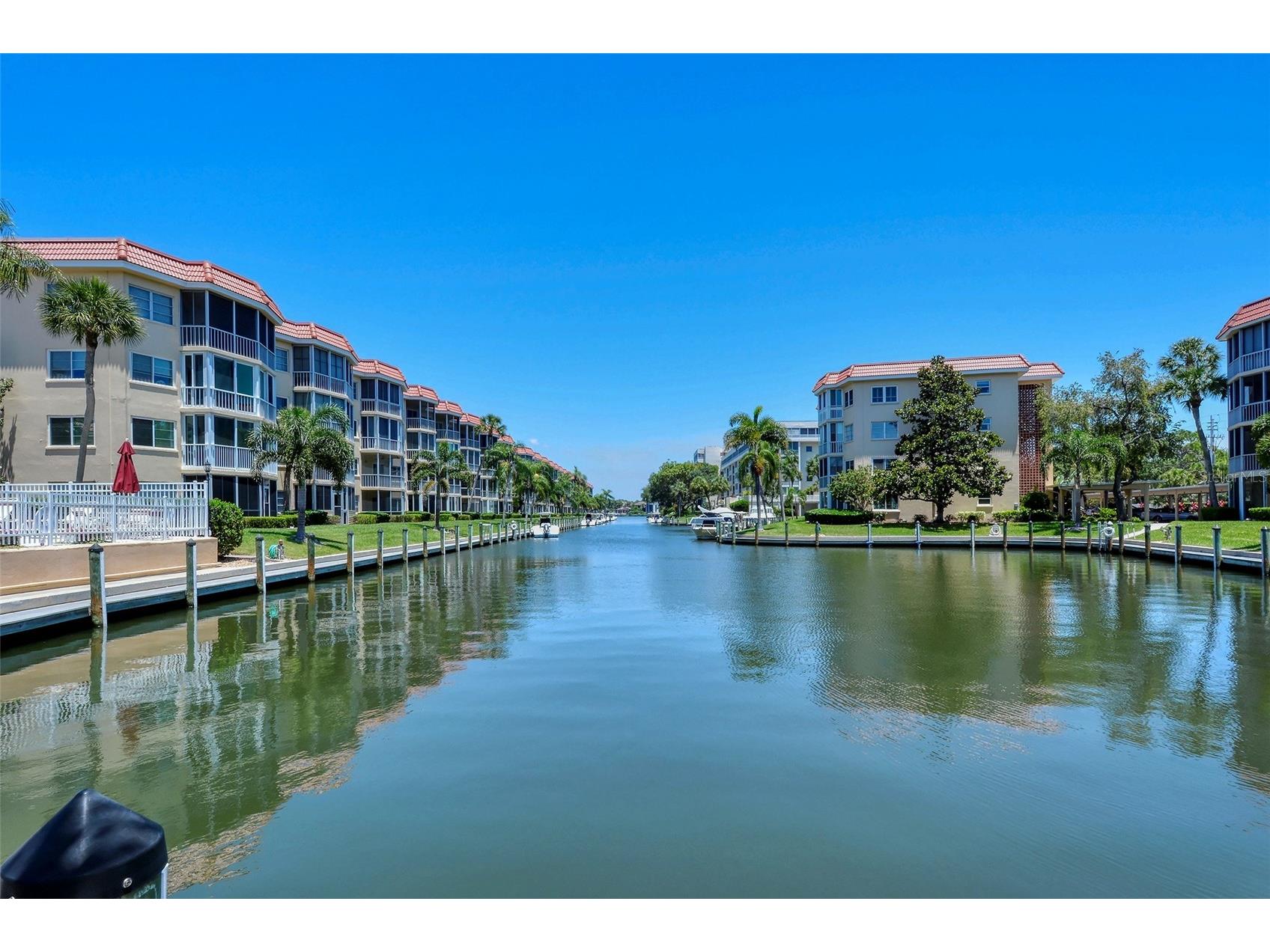1257 S Portofino Drive #307 Sarasota FL 34242 A4679704 image69
