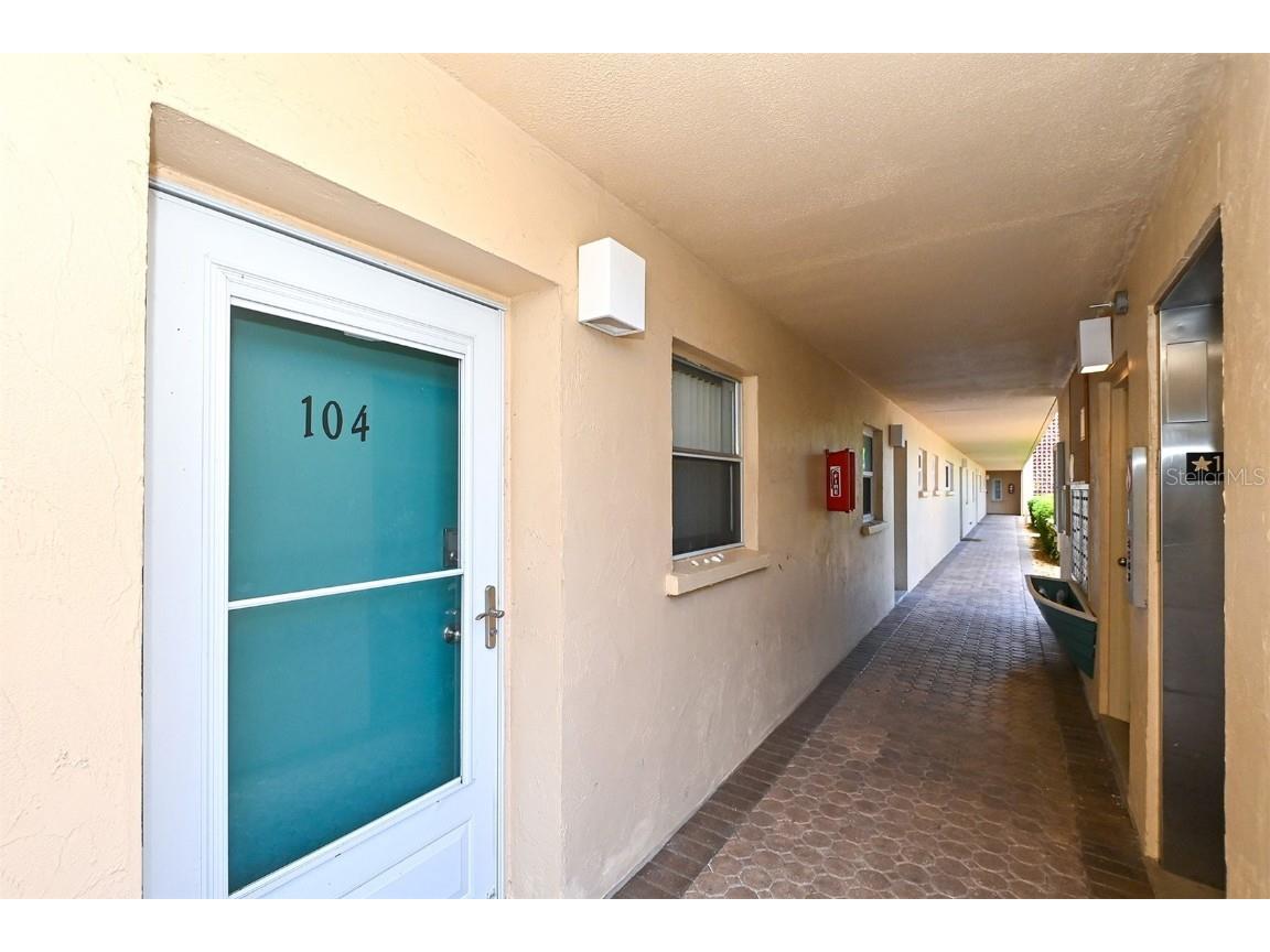 1257 S Portofino Drive #36 Sarasota FL 34242 A4125928 image3