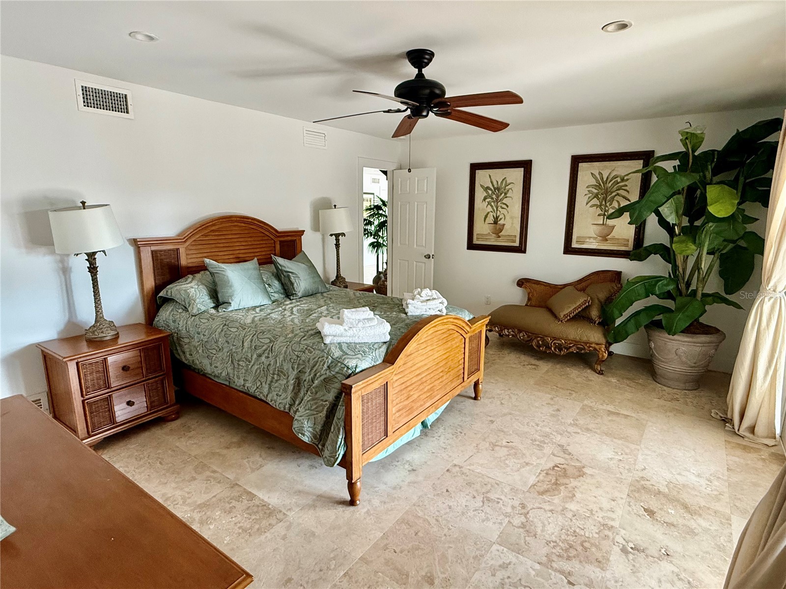 1257 Tree Bay Lane Sarasota FL 34242 A4693183 image10