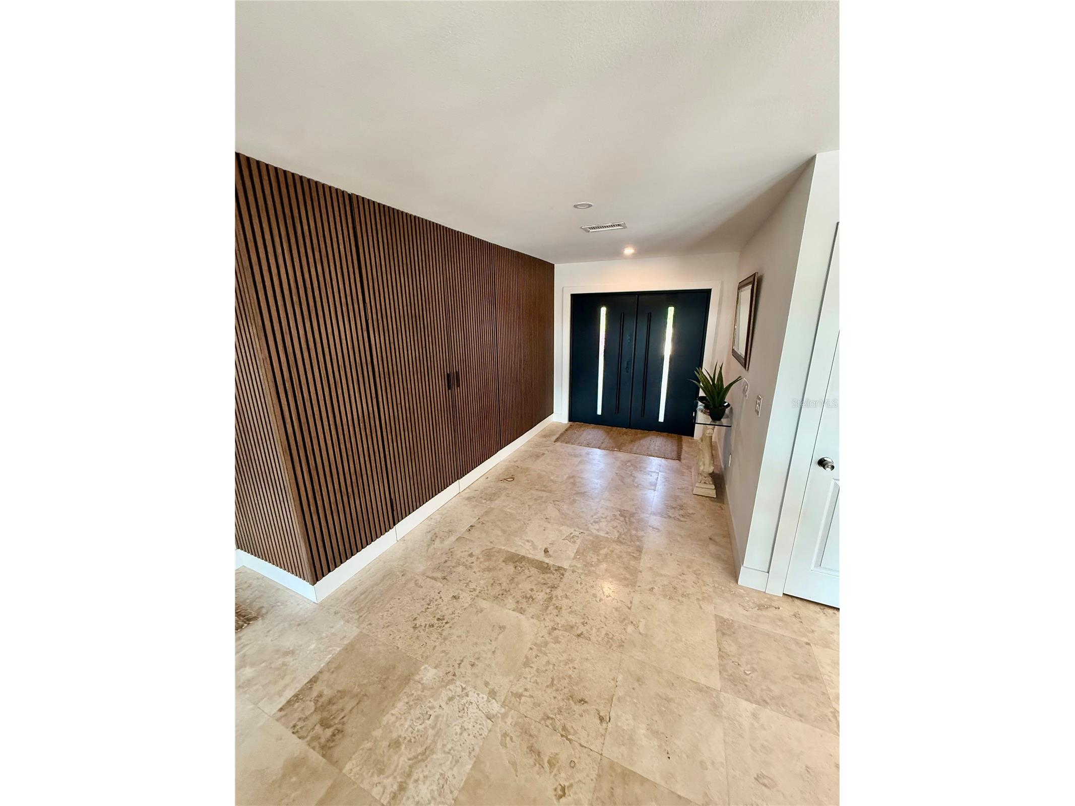 1257 Tree Bay Lane Sarasota FL 34242 A4693183 image6