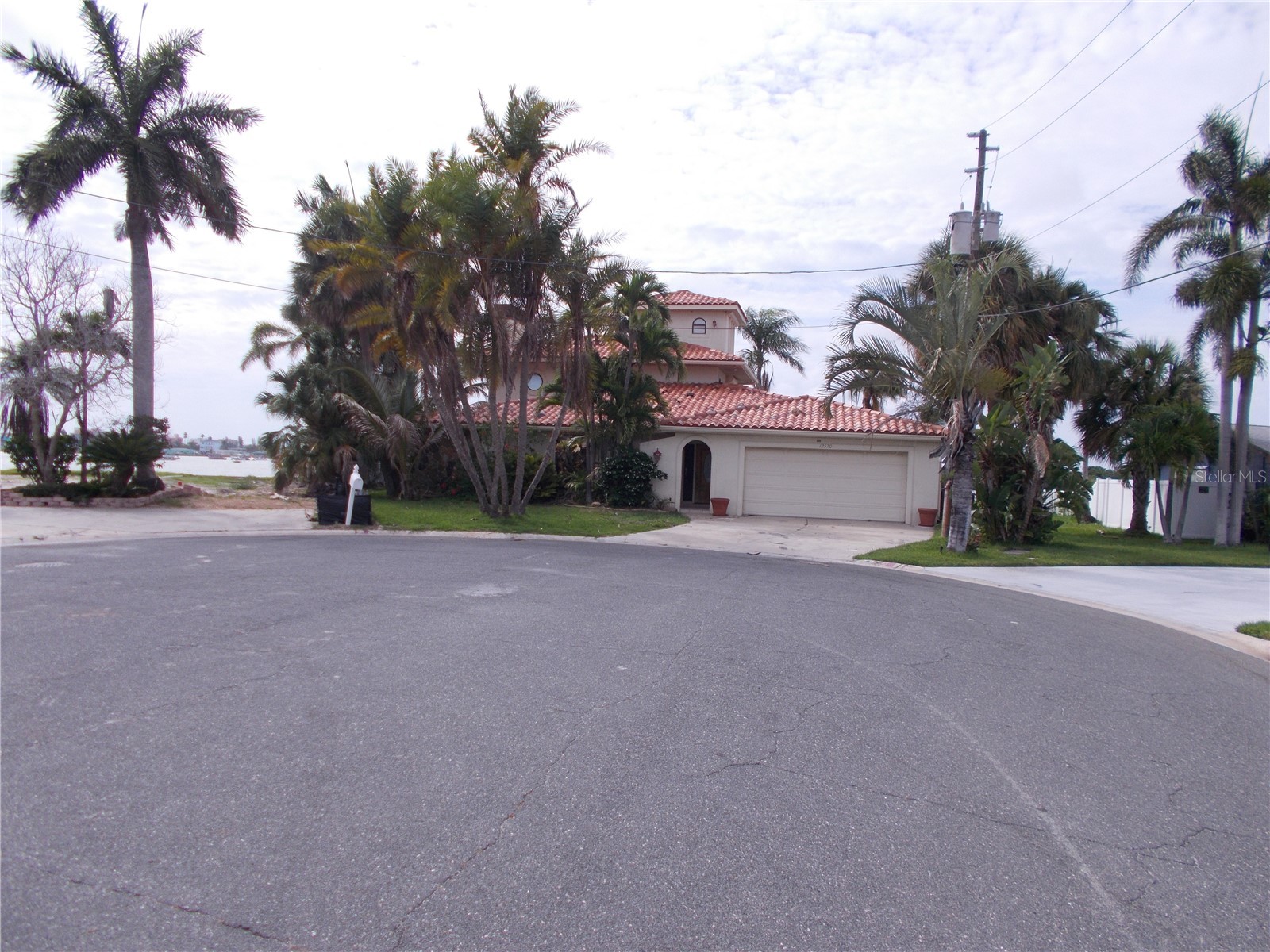 12570 4th Street E Treasure Island FL 33706 TB8514312 image1