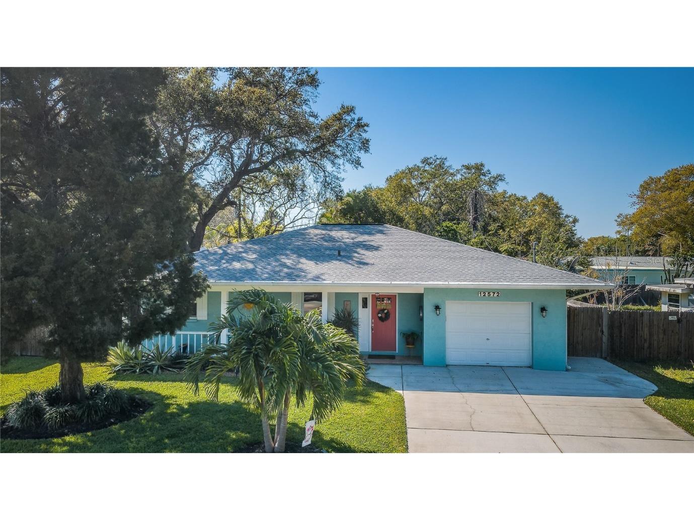 12572 136th Street Largo FL 33774 U8192607 image1