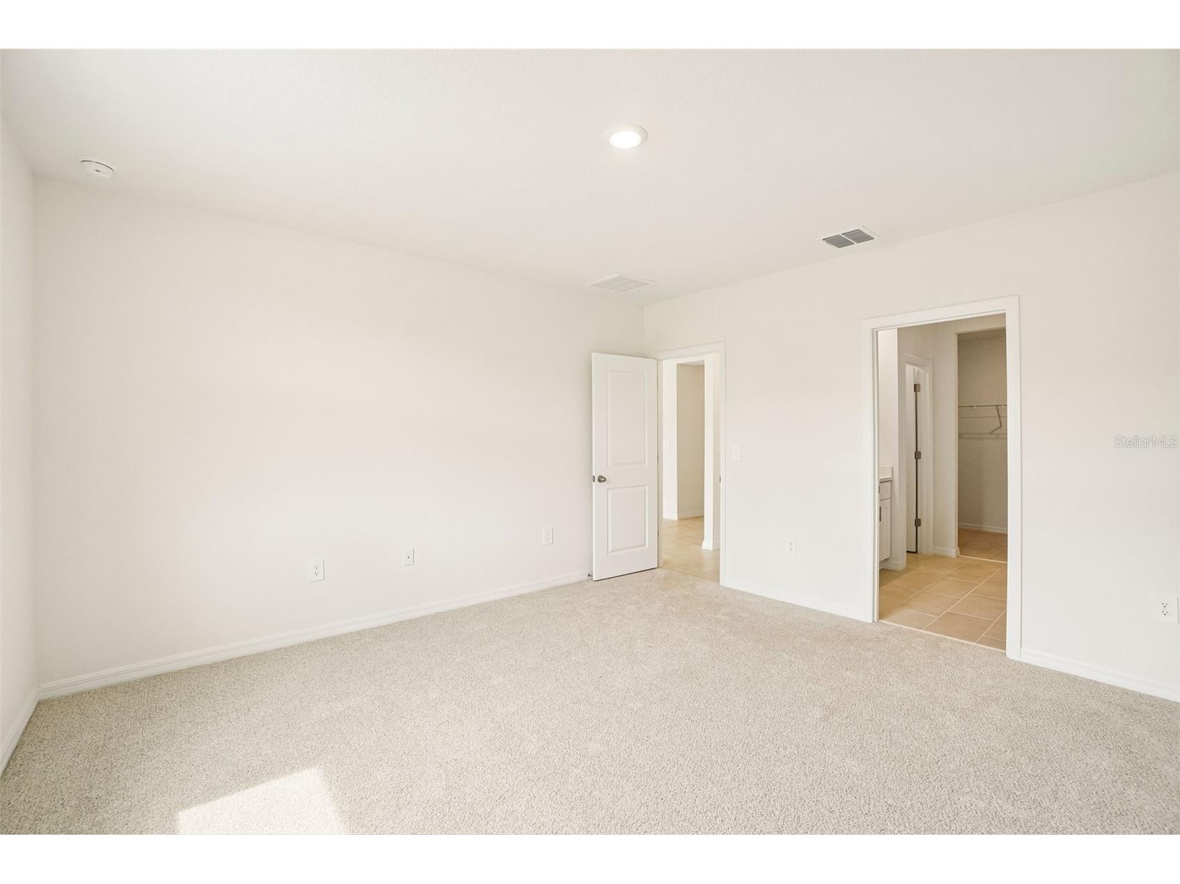 12574 Hourglass Way Dade City FL 33525 TB8501394 image27