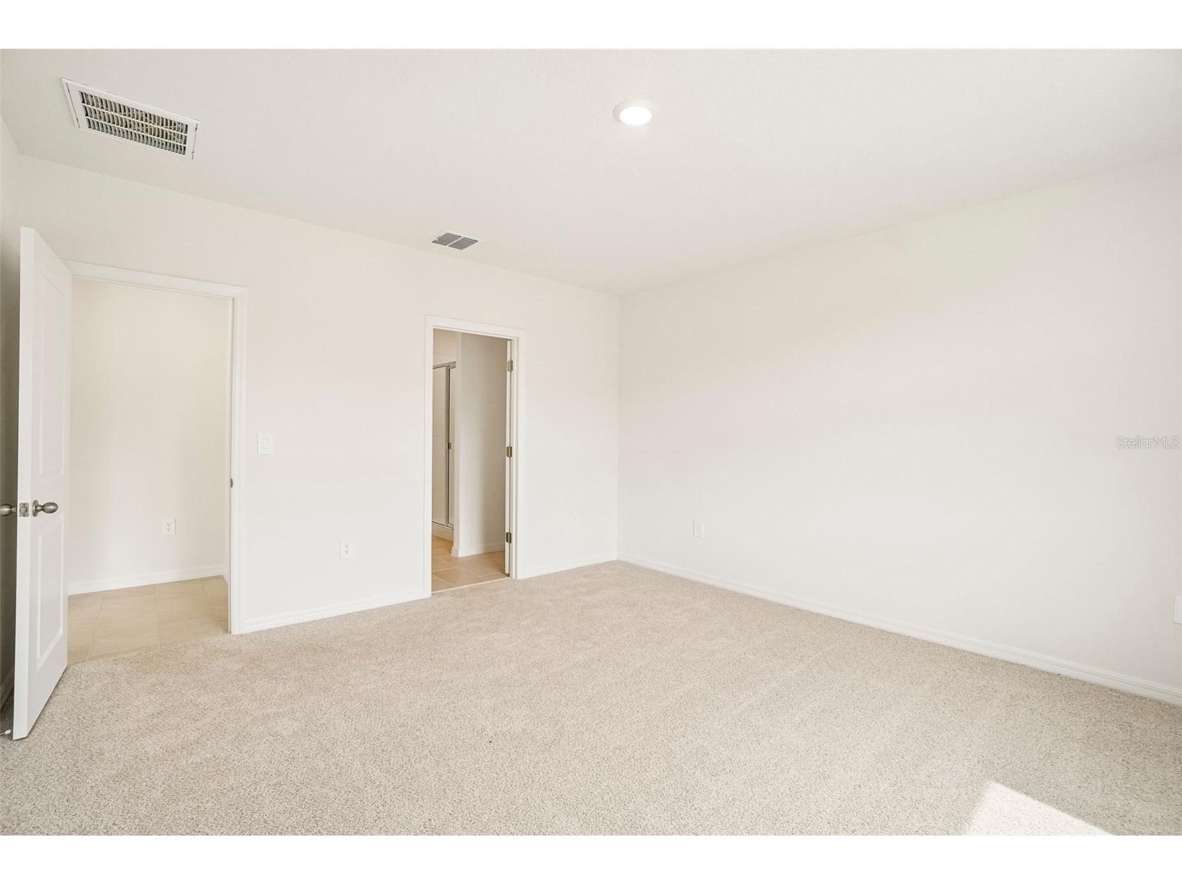 12574 Hourglass Way Dade City FL 33525 TB8501394 image29