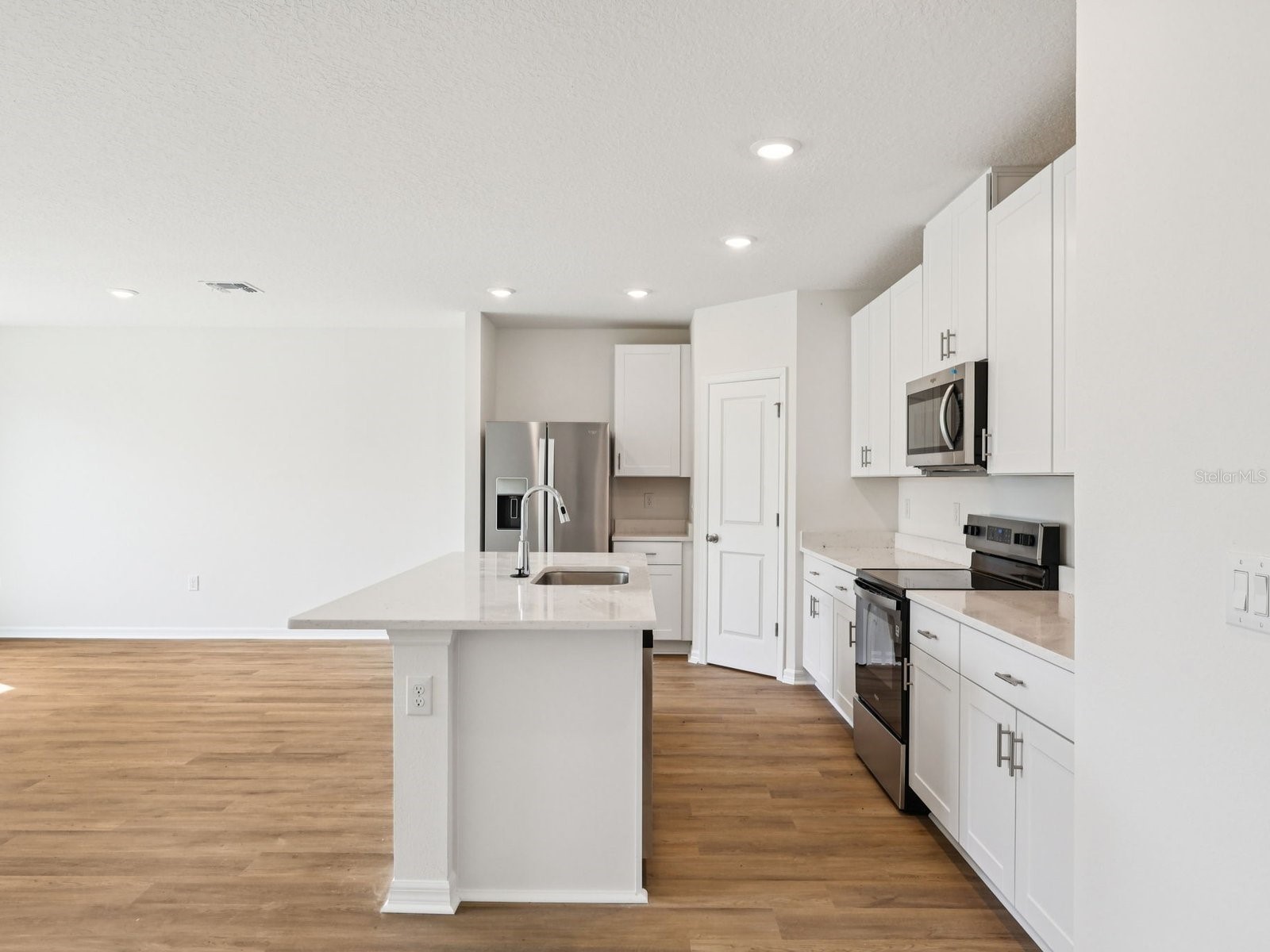 12574 Hourglass Way Dade City FL 33525 TB8501394 image7