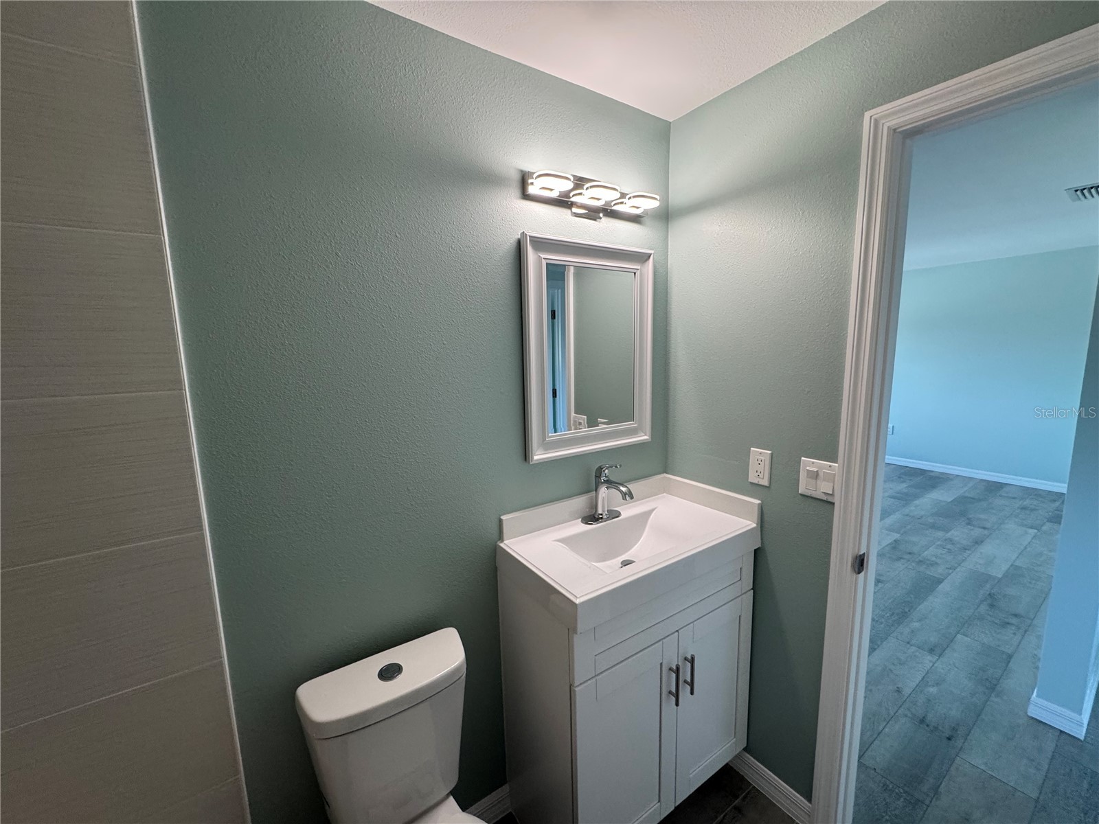 1258 Barbara Drive #202 Venice FL 34285 C7527898 image8