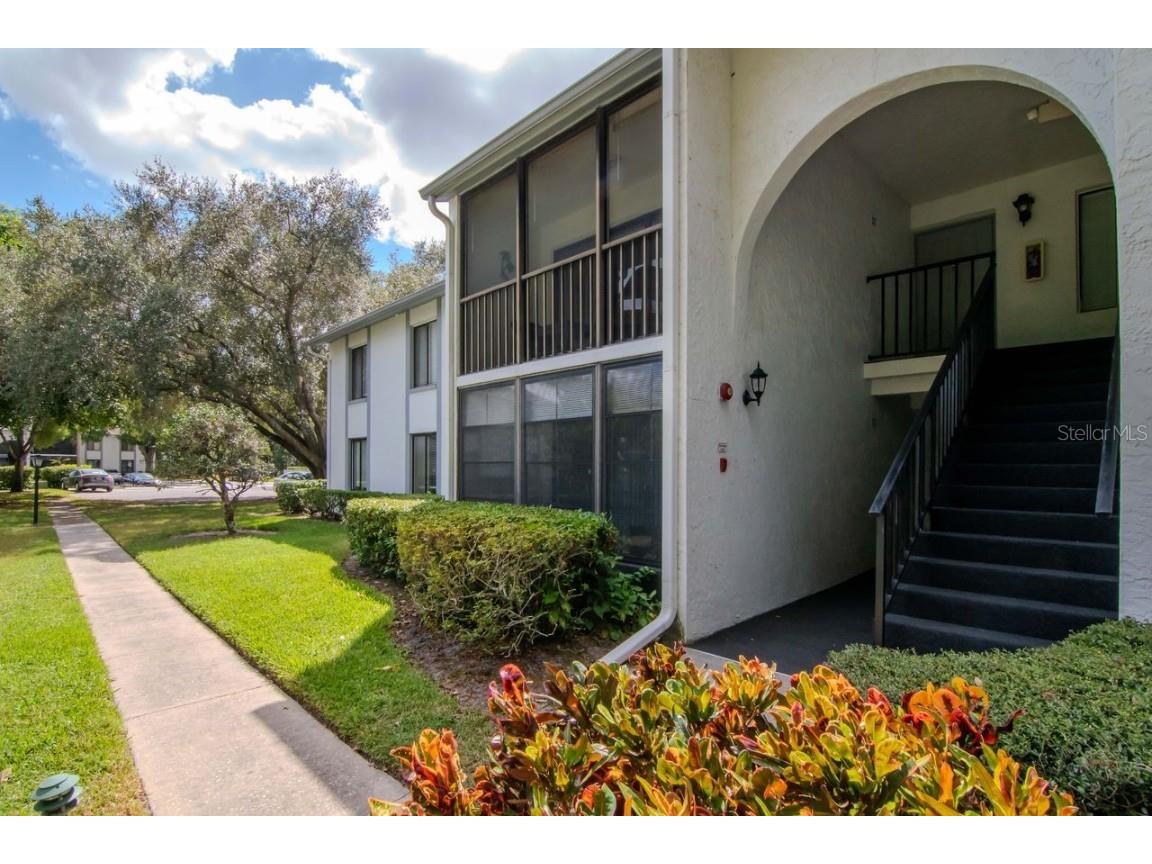 1258 Pine Ridge Circle W #G1 Tarpon Springs FL 34688 TB8439666 image1