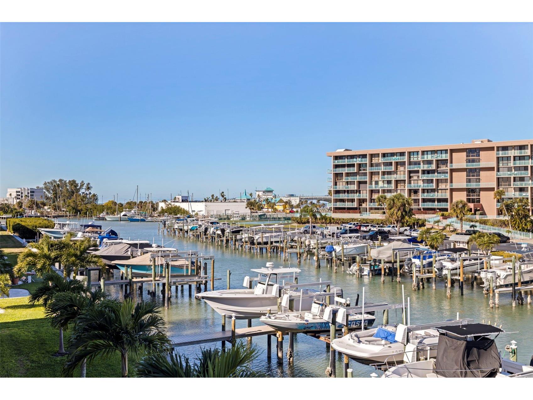 12592 N Capri Circle #6 Treasure Island FL 33706 TB8468666 image32