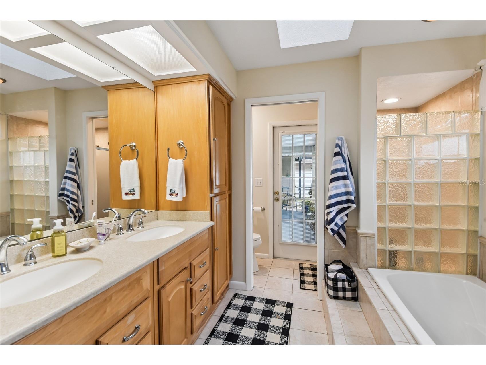 12596 93rd Way Largo FL 33773 TB8512294 image13