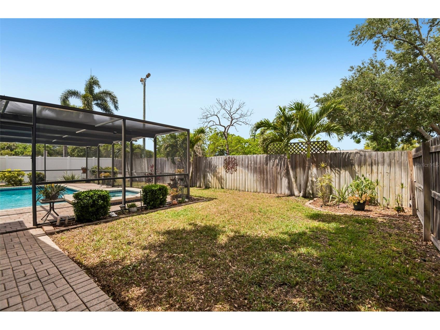 12596 93rd Way Largo FL 33773 TB8512294 image20