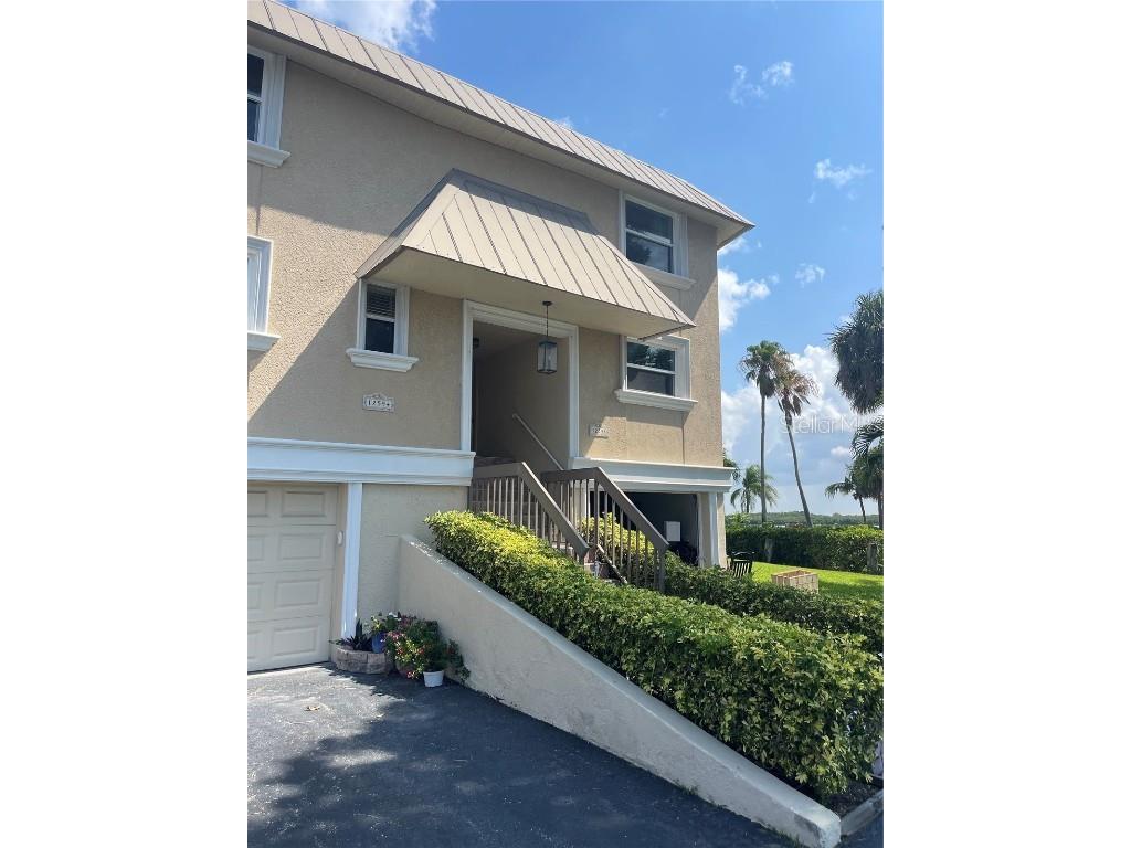 12596 Capri Circle N Treasure Island FL 33706 - BOCA CIEGA BAY U8205484 image1
