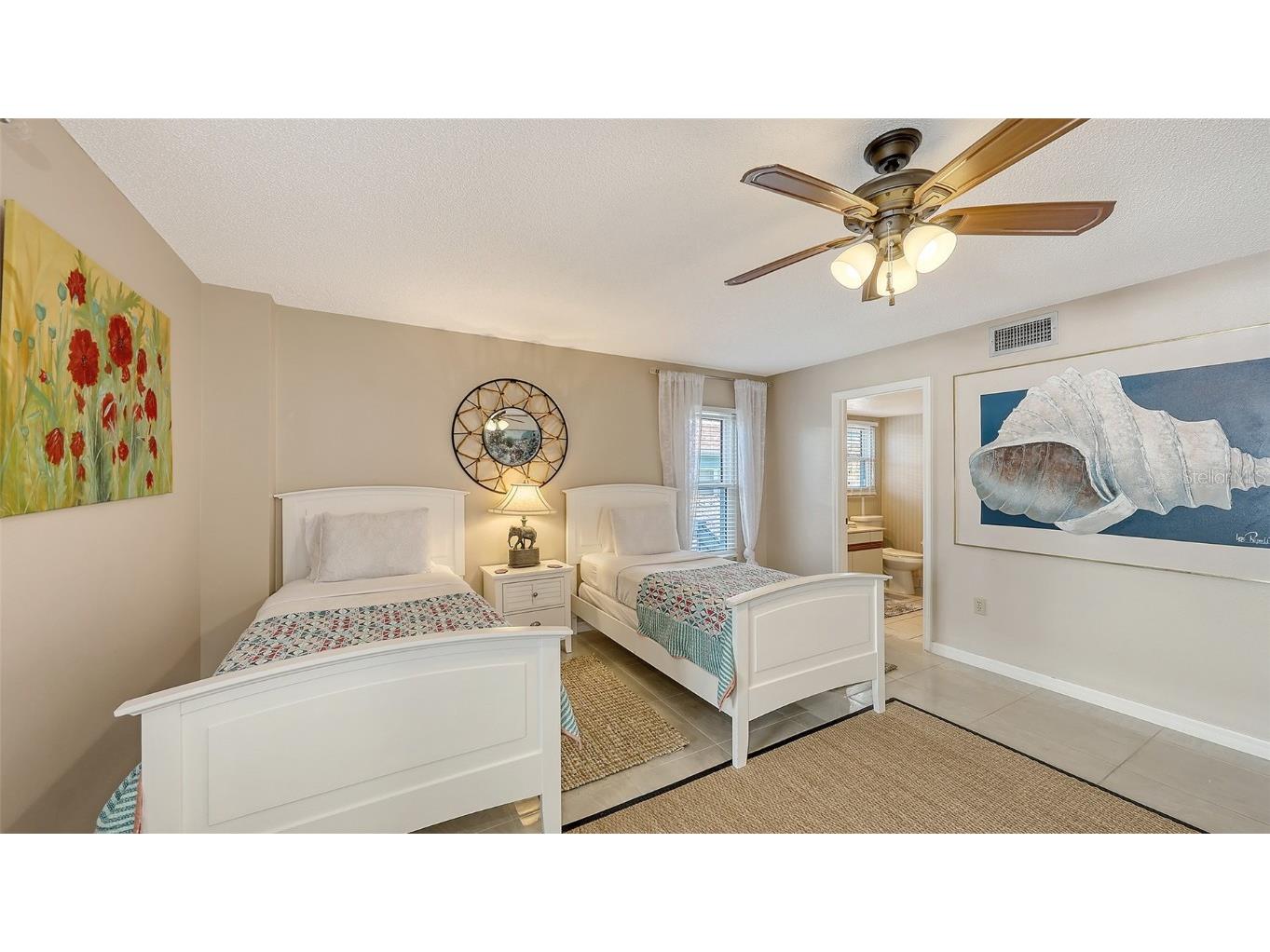 126/128 Avenida Veneccia Sarasota FL 34242 A4673661 image19