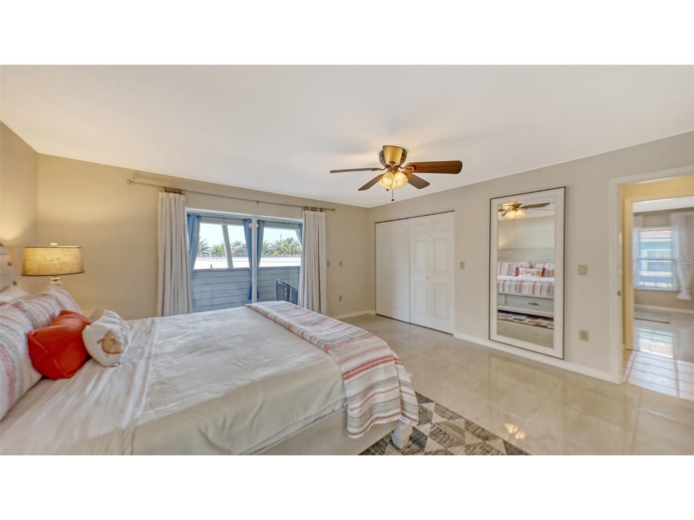 126/128 Avenida Veneccia Sarasota FL 34242 A4673661 image27