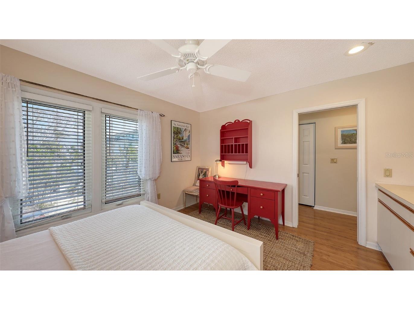 126/128 Avenida Veneccia Sarasota FL 34242 A4673661 image44