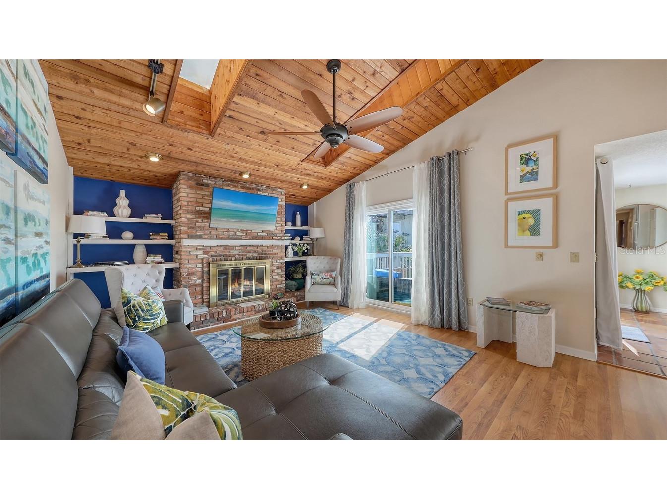 126/128 Avenida Veneccia Sarasota FL 34242 A4673661 image58