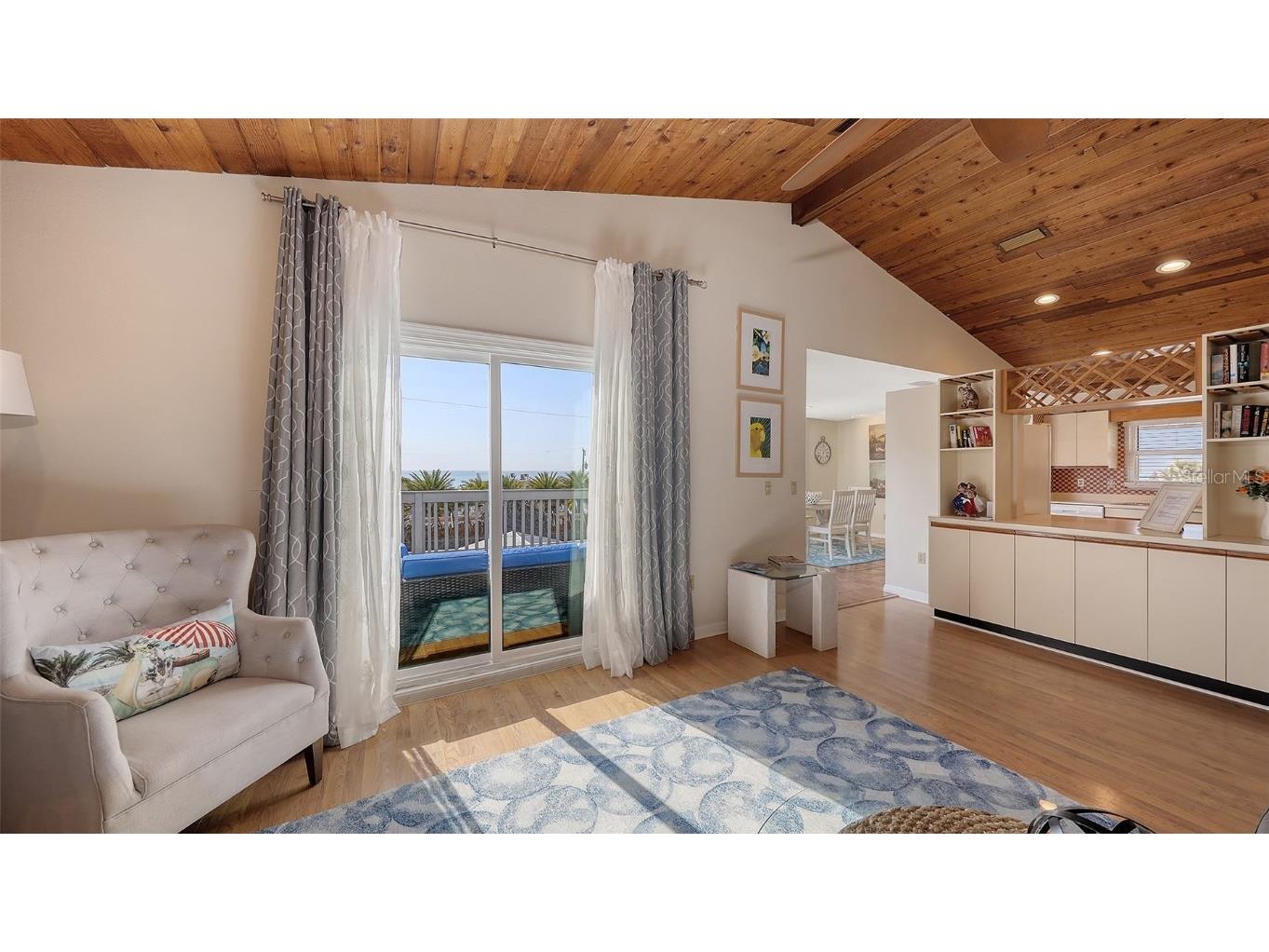 126/128 Avenida Veneccia Sarasota FL 34242 A4673661 image60