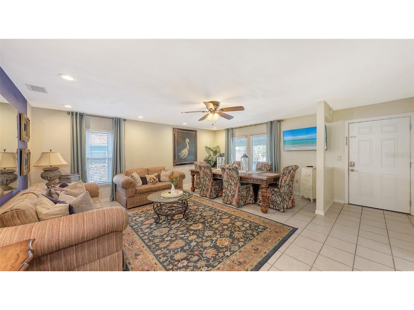 126/128 Avenida Veneccia Sarasota FL 34242 A4673661 image7