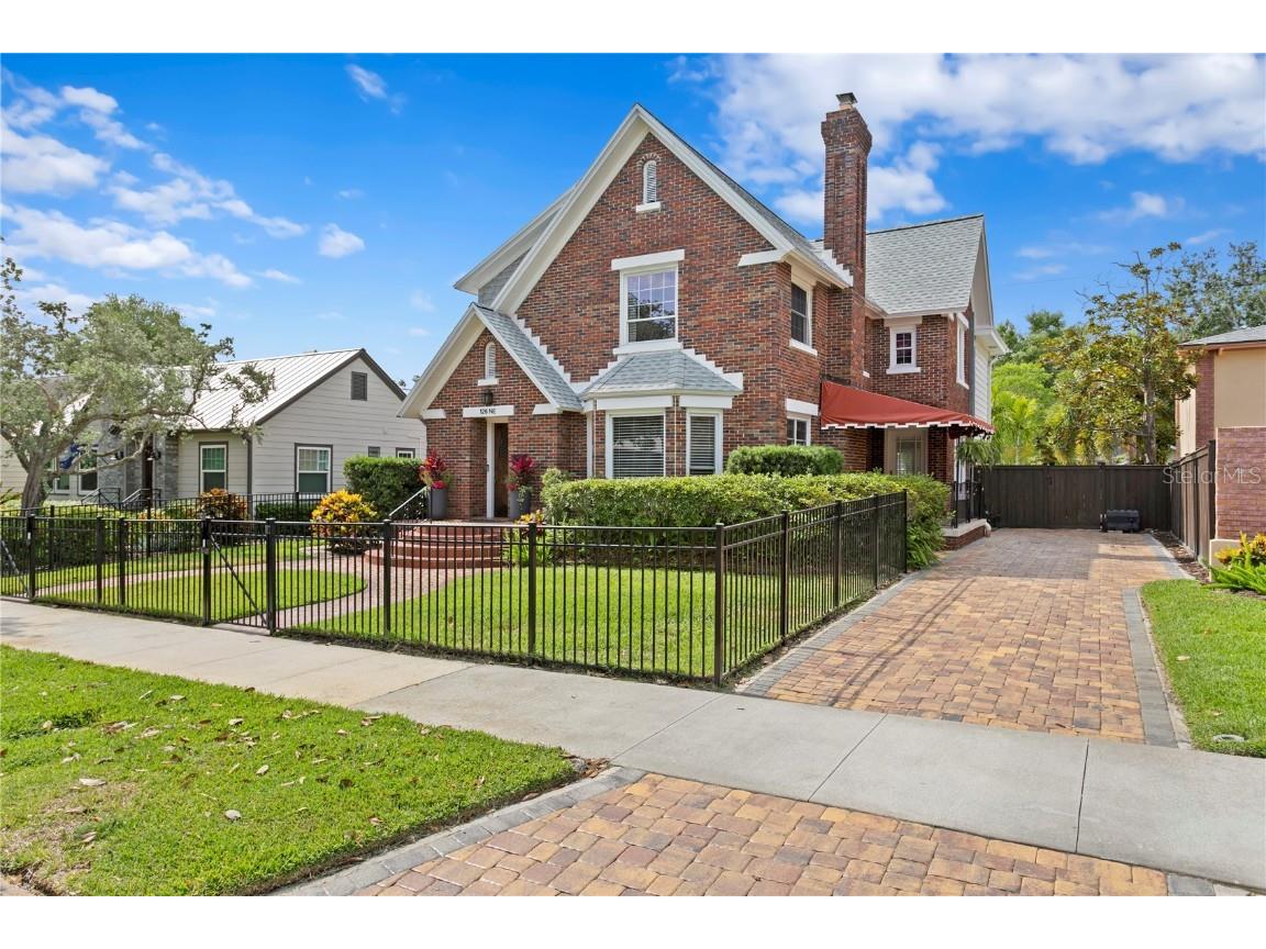 126 14th Avenue NE Saint Petersburg FL 33701 TB8385179 image1
